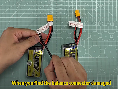 How to replace the FPV battery balance connector