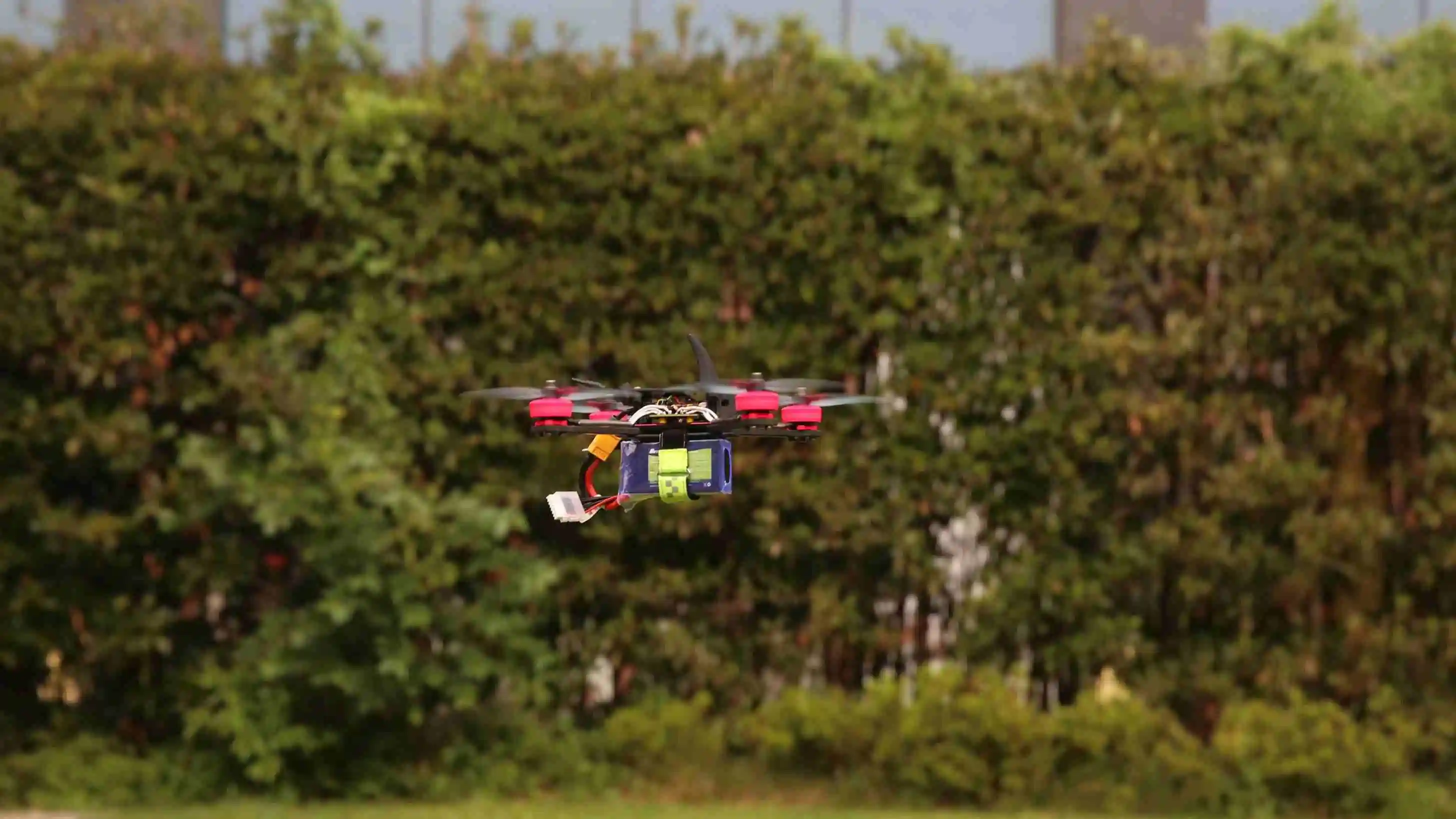battery built in fpv drone