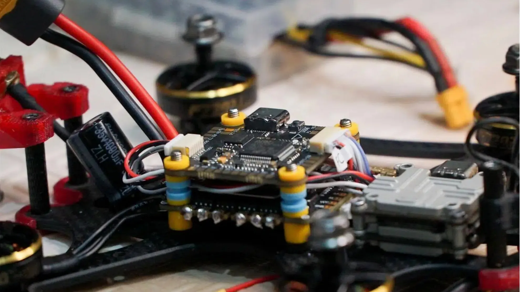 20x20 flight controller stack review