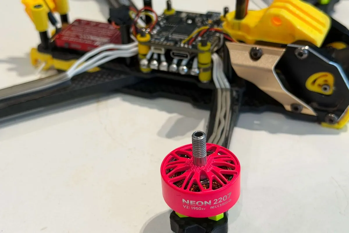 MEPS NEON 2207 V2 Brushless Motor 