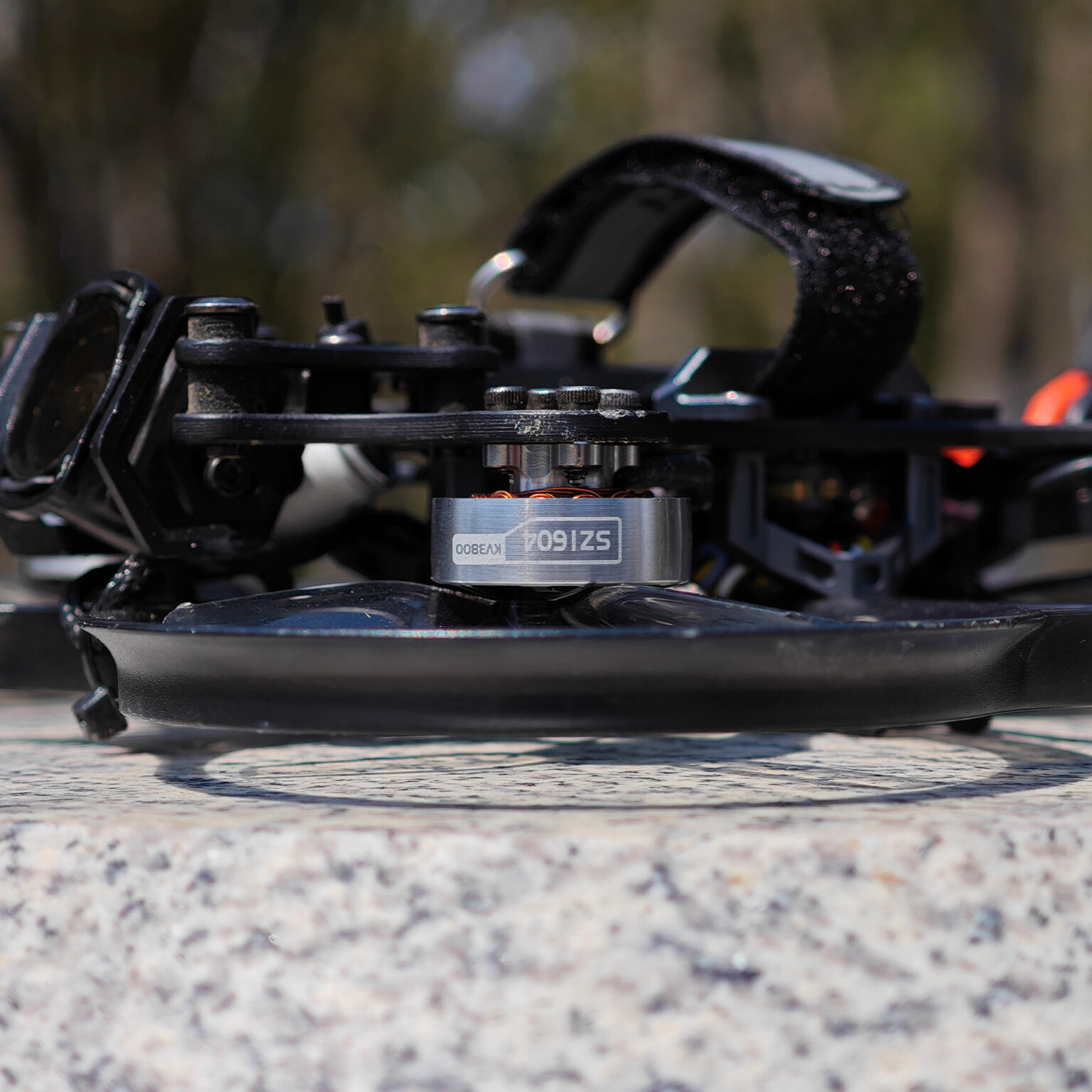 MEPS-SZ1604-Installed-on-FPV-Drone