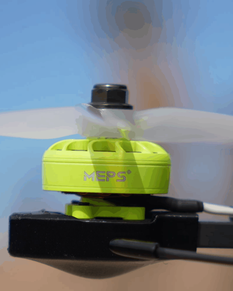 SZ2306_flight_closeup