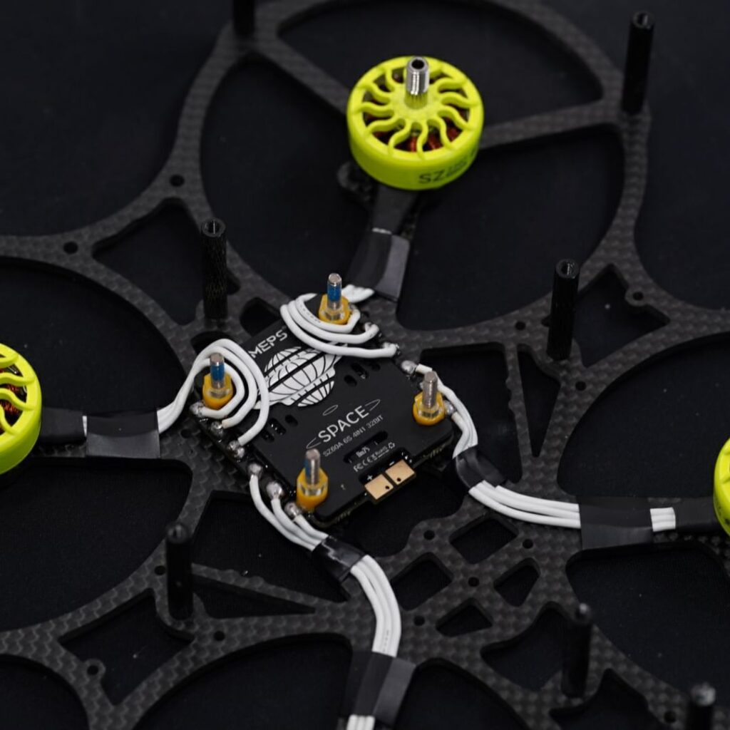 fpv-build-combo-esc-motor-install