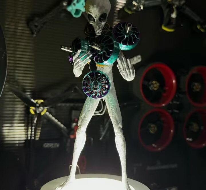 freestyle-drone-alien-adventure