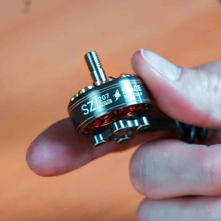 meps-2207-fpv-motor-flight