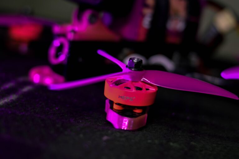 meps-neon2505-5-cinematic-fpv-drone-performance