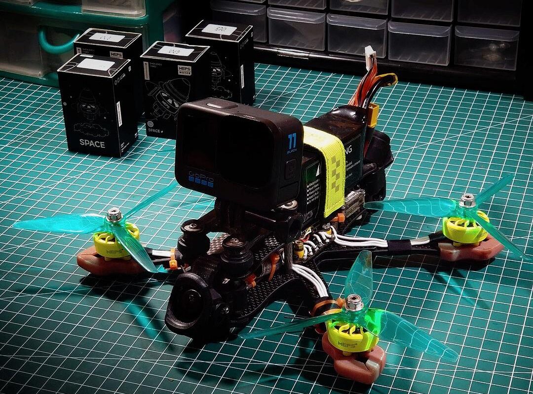 meps-sz2207-1750kv-fpv-drone