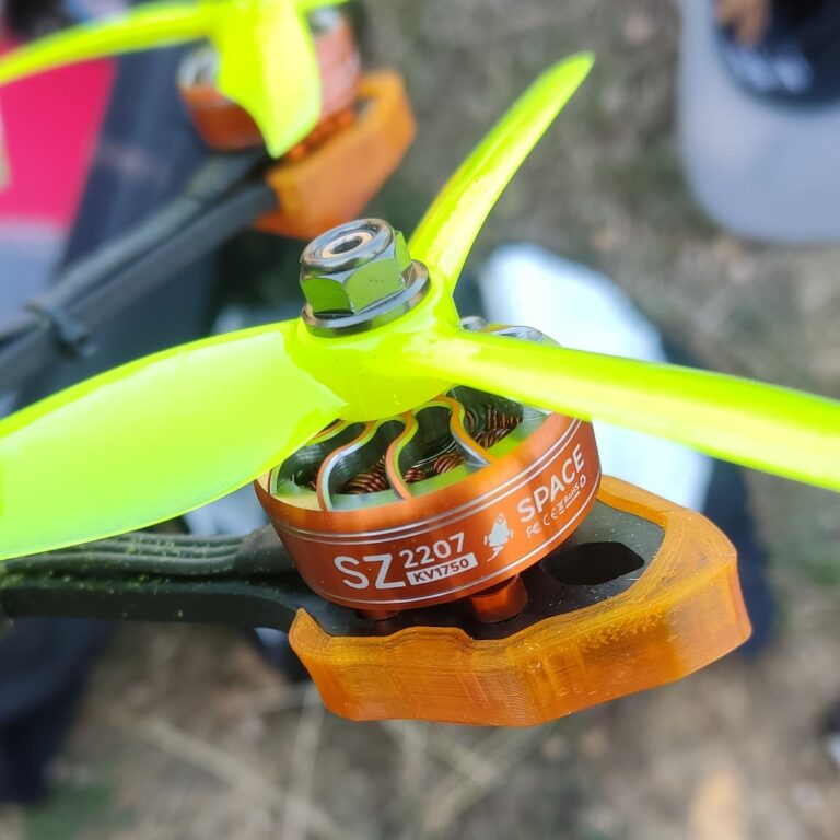 meps-sz2207-orange-5-inch-fpv-drone