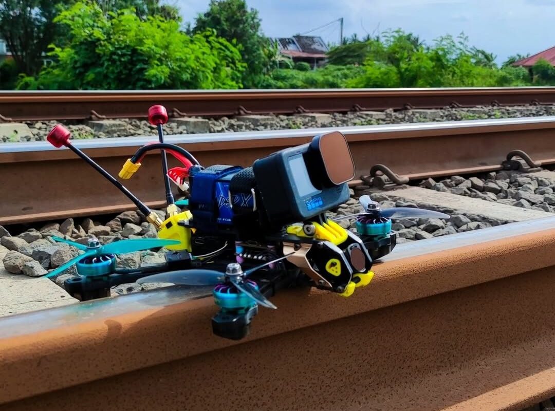 meps-sz2306-5inch-dji-o3-hero12-build-speedybee-frame