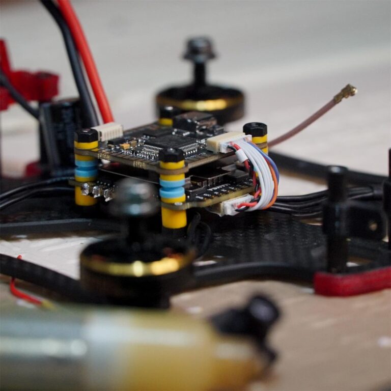 mini-sz45a-esc-closeup