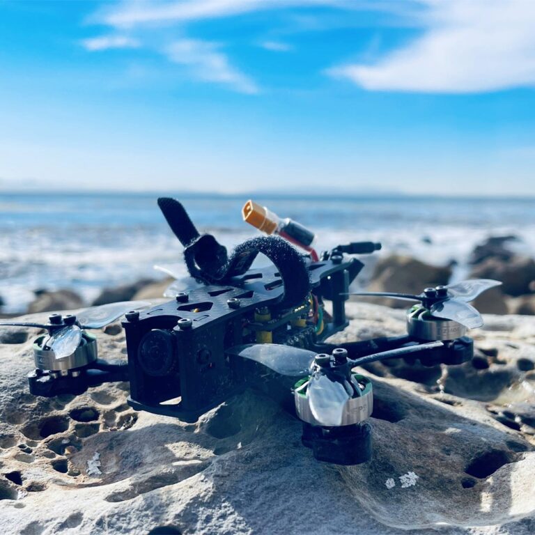 sz1404-micro-drone-flight